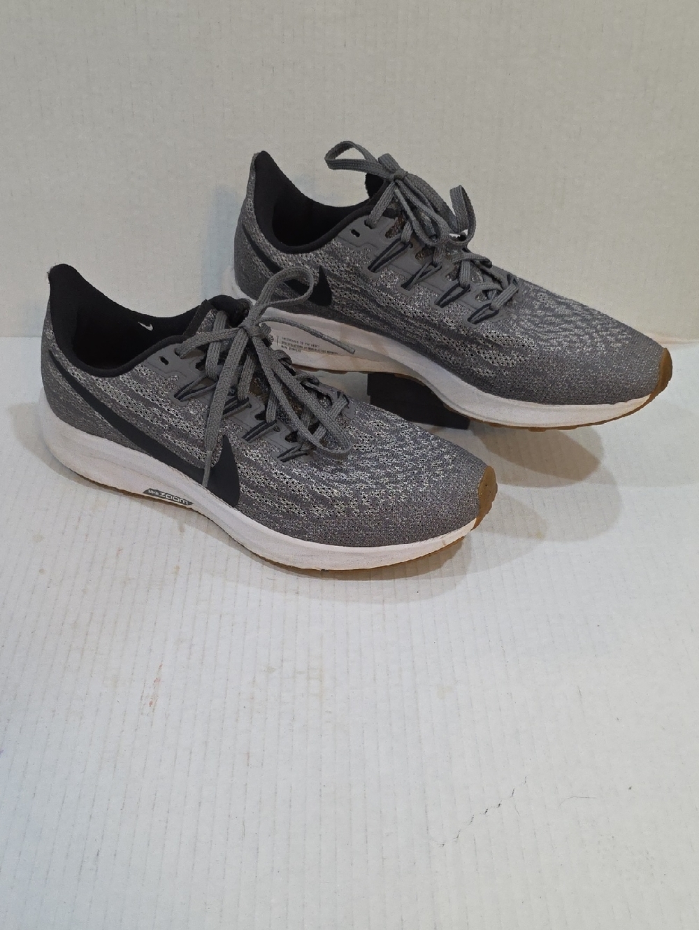 Nike Zoom Pegasus 36 Women's Gray Athletic Running Shoes Size 9
